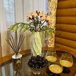 Chalet еко яблуницька троянда Yablunytsya
