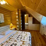 еко яблуницька троянда Chalet *