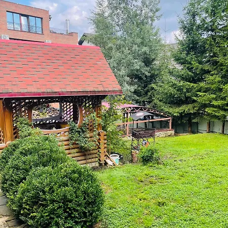 Chalet еко яблуницька троянда *