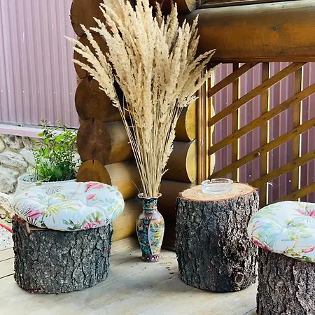 Chalet еко яблуницька троянда Yablunytsia