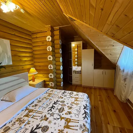 еко яблуницька троянда Chalet *