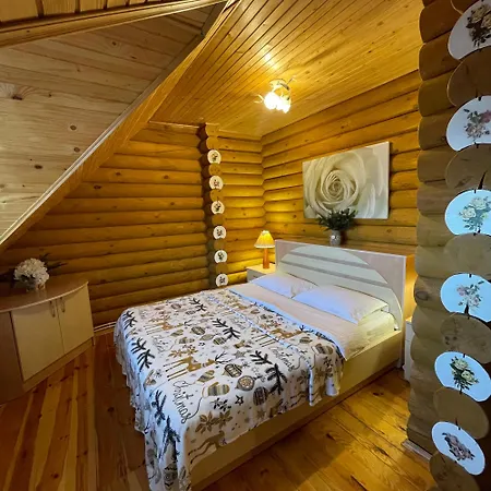 еко яблуницька троянда Domek alpejski