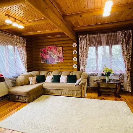 еко яблуницька троянда Chalet Yablunytsya